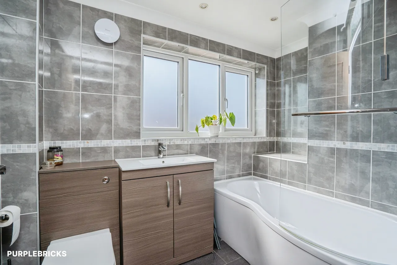 Gatcombe Gardens, Fareham, PO14, photo 6