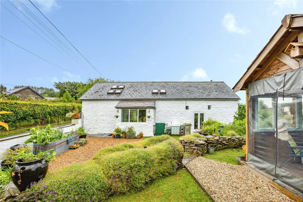 3 bed barn conversion for sale, Trefenter, Aberystwyth, SY23