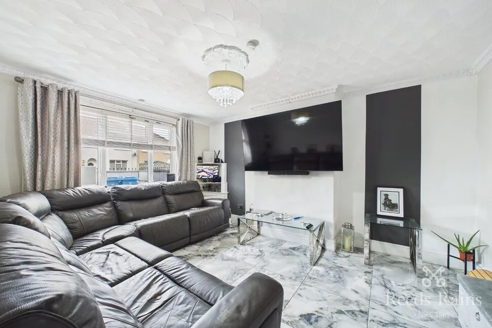 Scarisbrick Drive, Liverpool, L11, photo 2