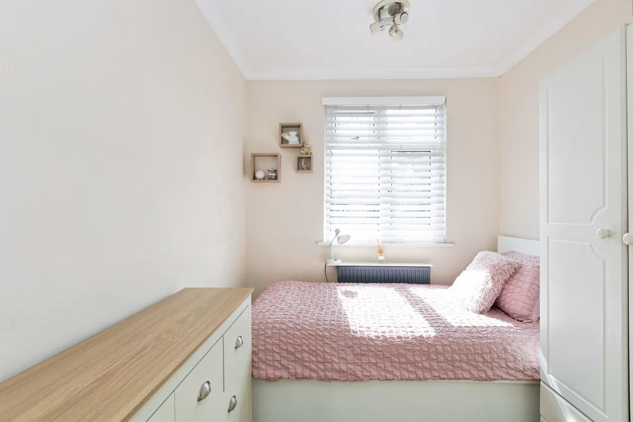 Cavendish Gardens, Barking, photo 10