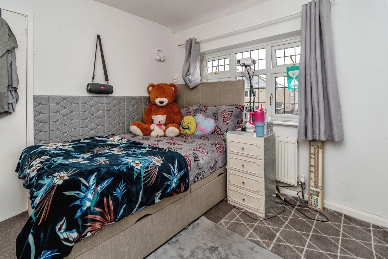 Rosemary Avenue, Bilston, WV14, photo 10