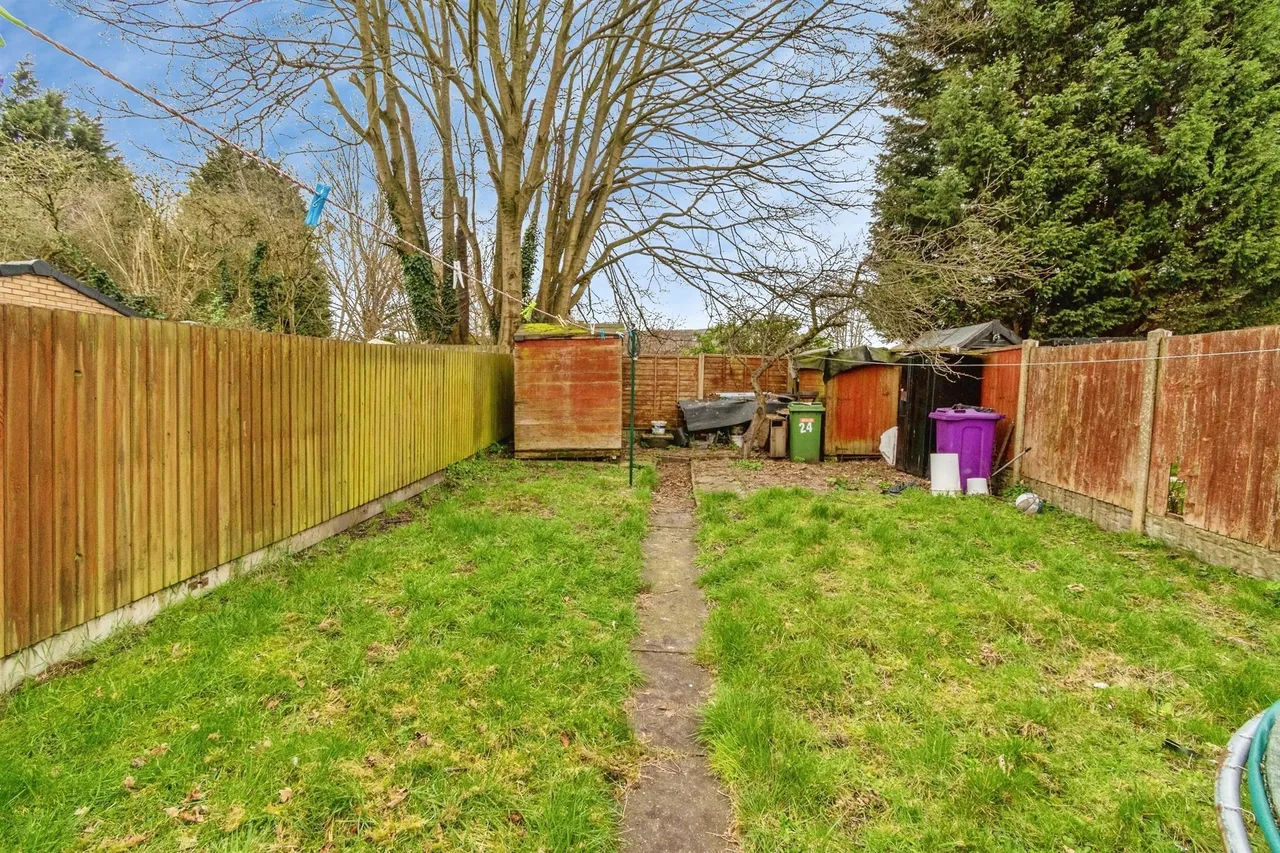 Rosemary Avenue, Bilston, WV14, photo 19
