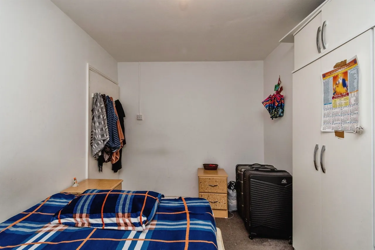 Rosemary Avenue, Bilston, WV14, photo 17