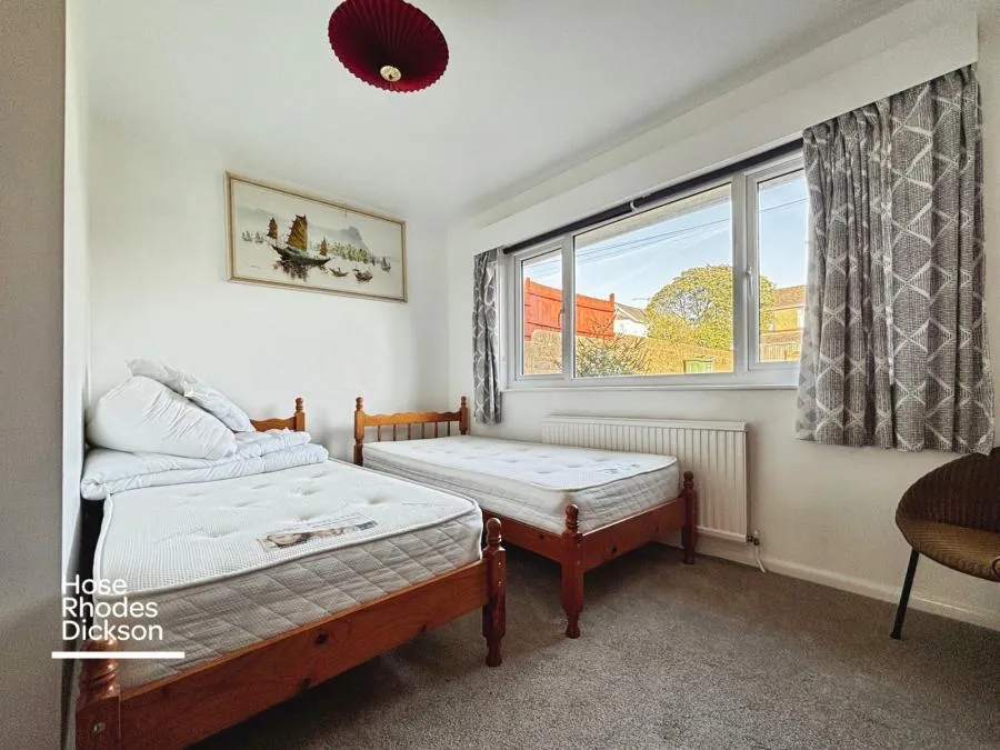 Sandown Road, Sandown, PO36, photo 11