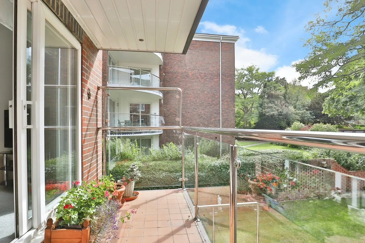 West Cliff Road, West Cliff, BH4, photo 4