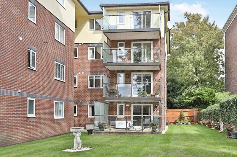 West Cliff Road, West Cliff, BH4, photo 9