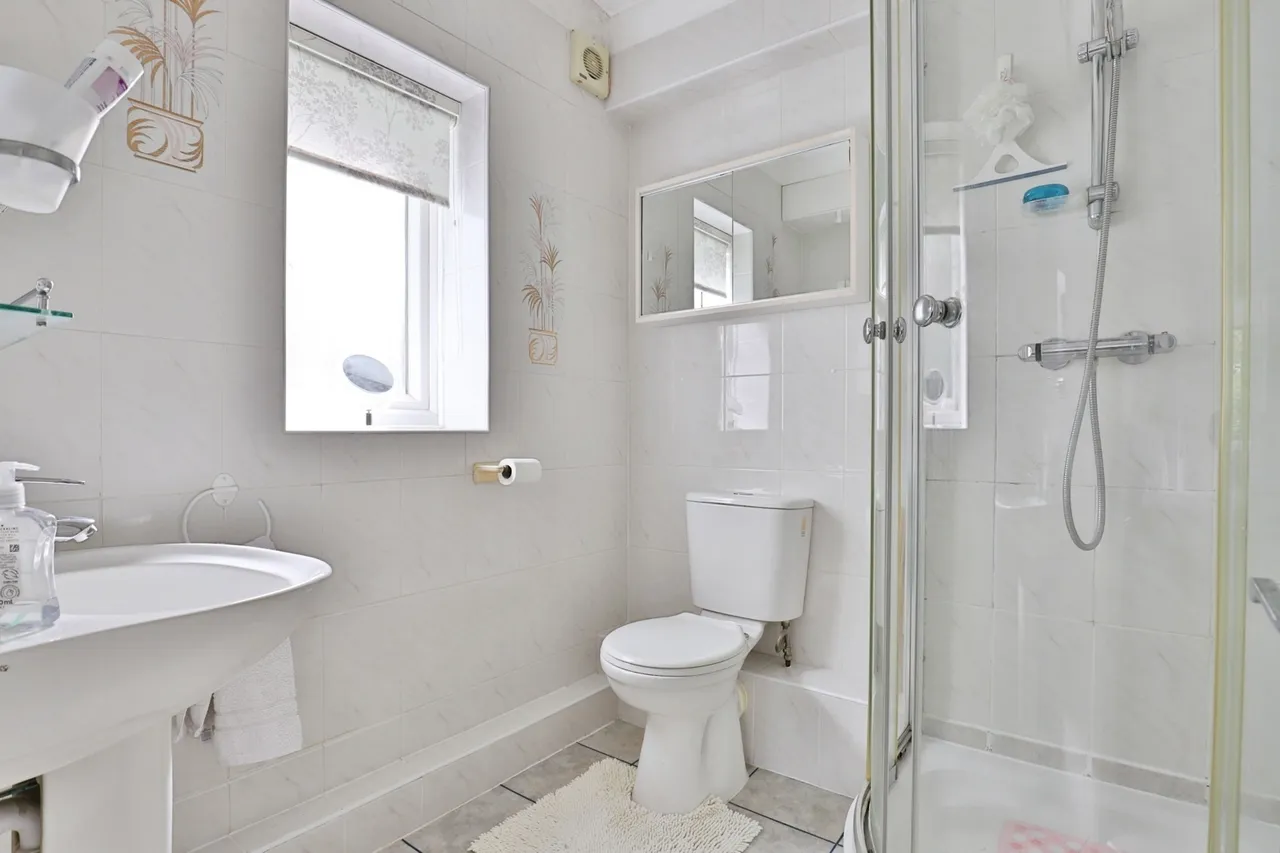 West Cliff Road, West Cliff, BH4, photo 6