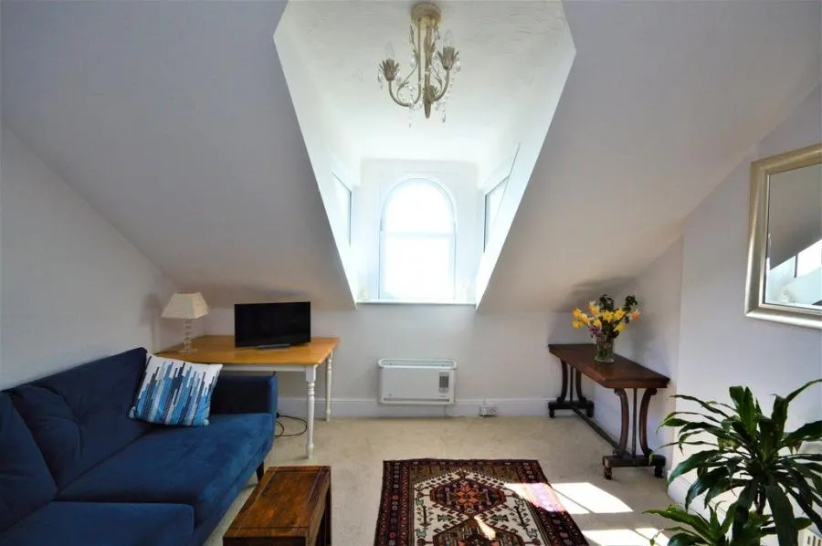 Undercliff Drive, Ventnor, PO38, photo 7