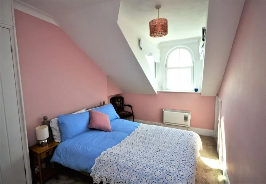 Undercliff Drive, Ventnor, PO38, photo 9
