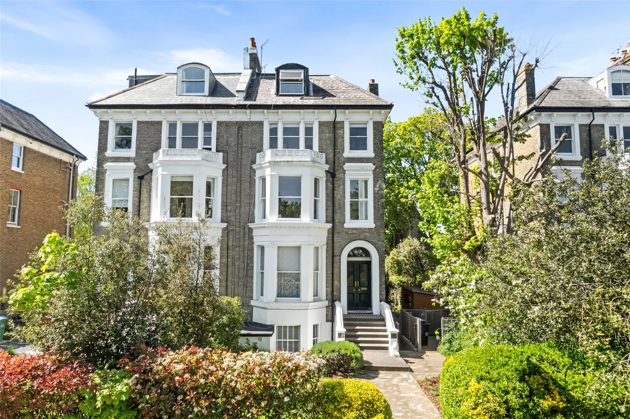 2 bed flat for sale — Cambridge Park, Twickenham, TW1 2PF
