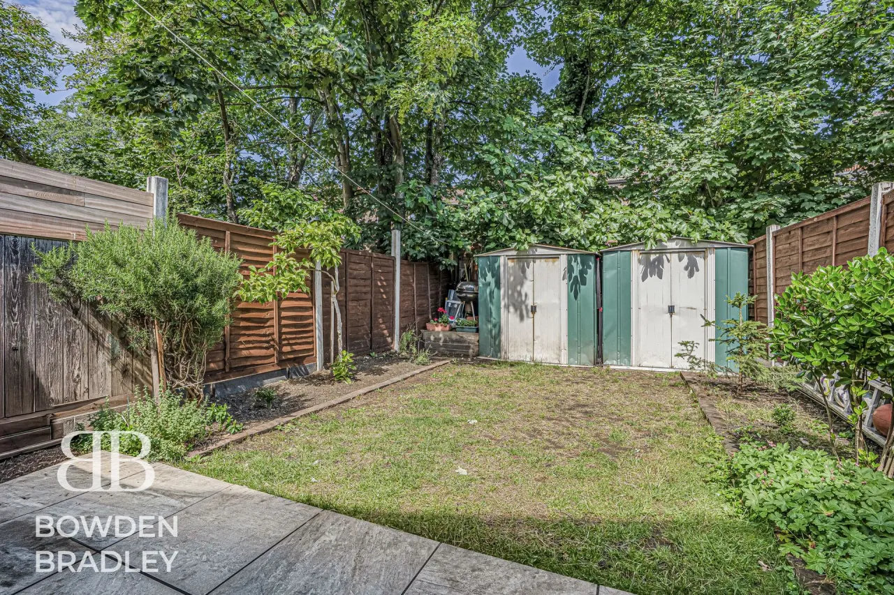 2 bed flat for sale — 8 Cromer Road, Leyton, E10