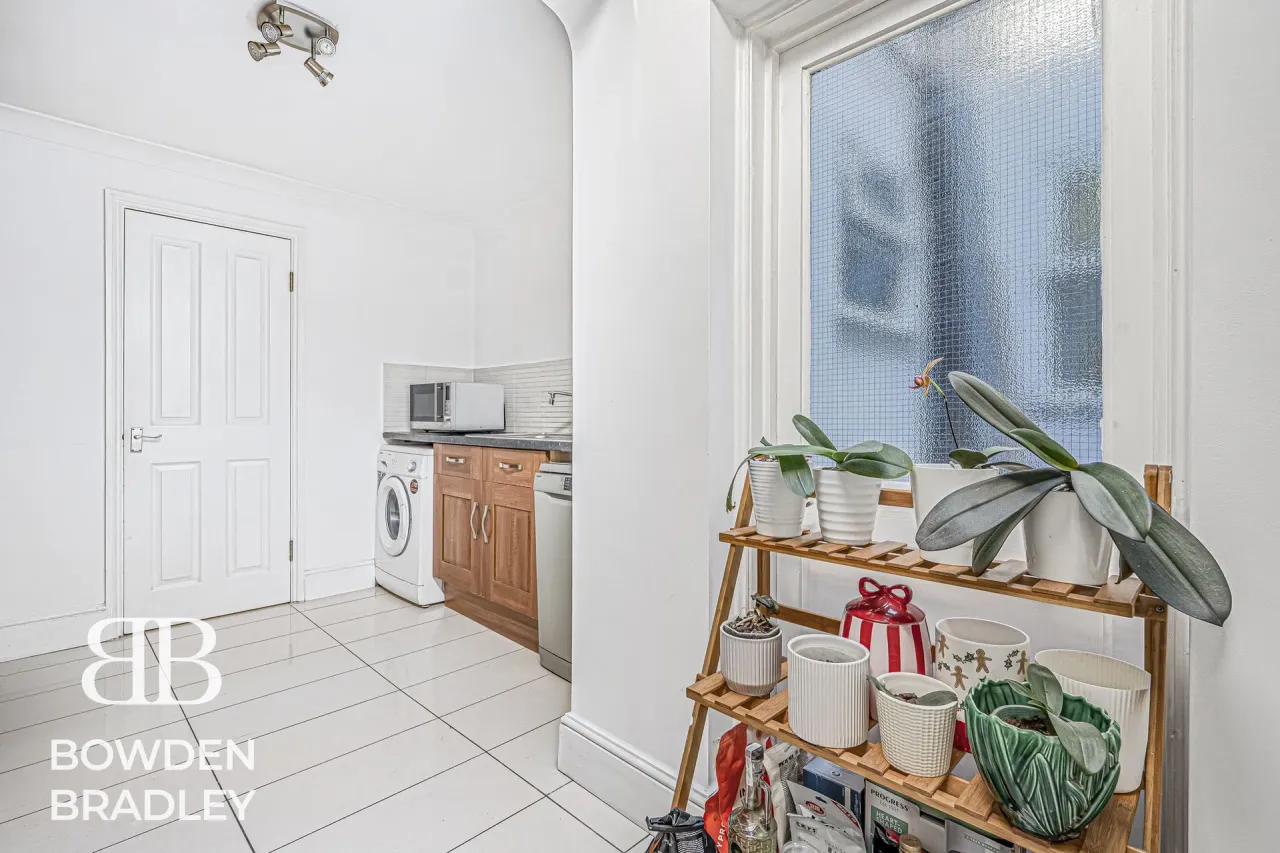 8 Cromer Road, Leyton, E10, photo 8