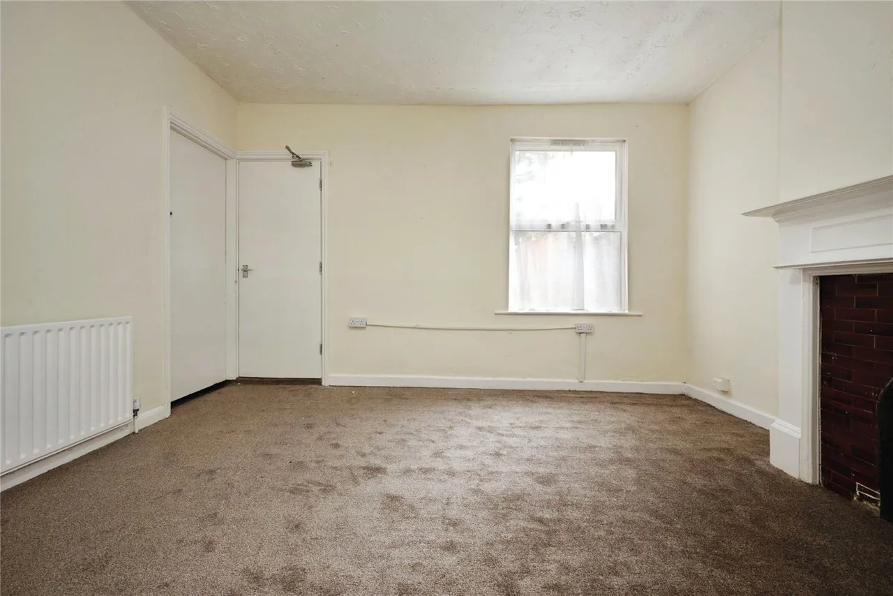Cowper Street, Luton, Bedfordshire, LU1, photo 2