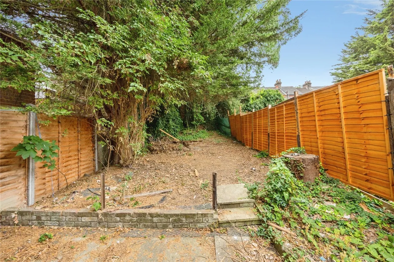 Cowper Street, Luton, Bedfordshire, LU1, photo 16