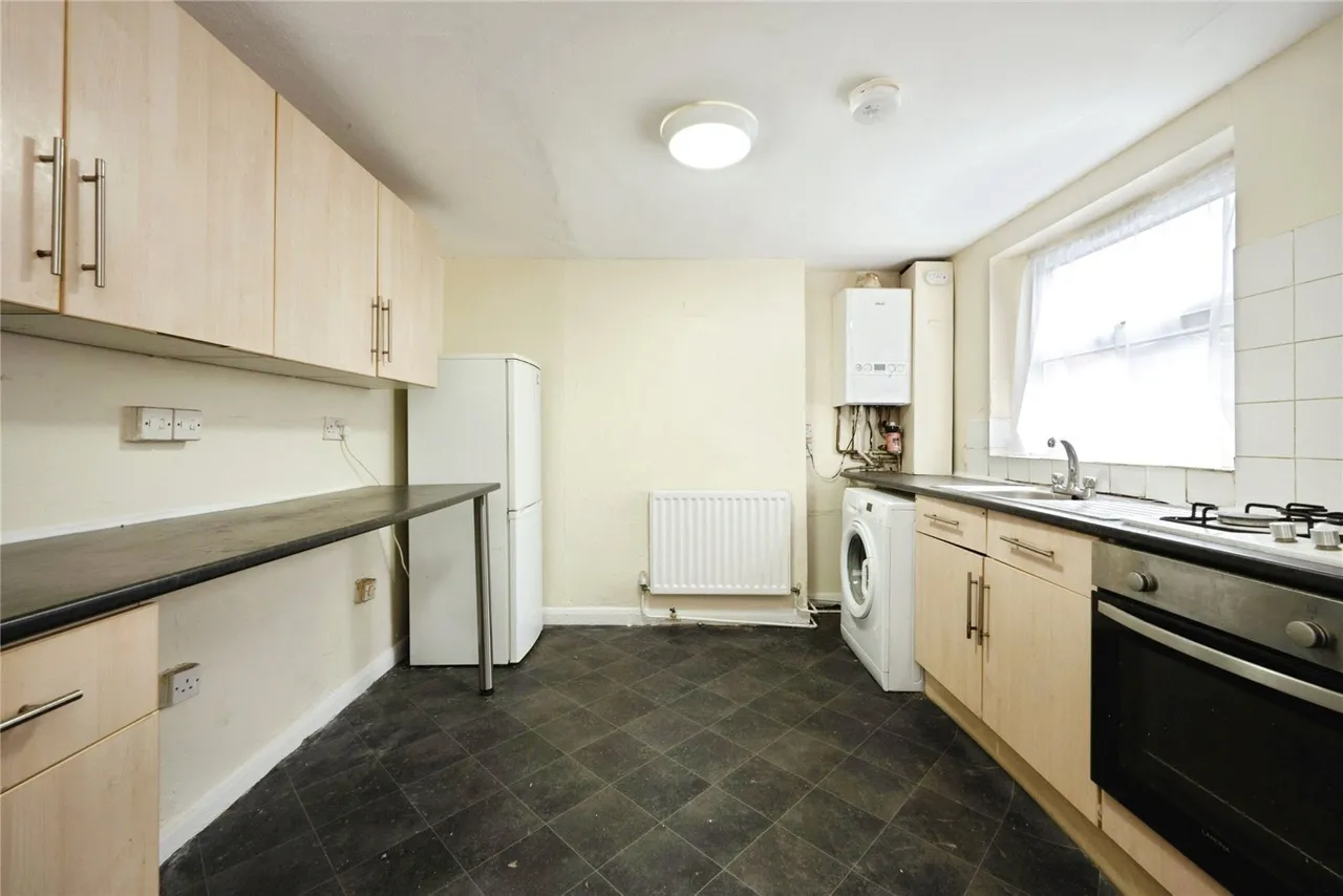 Cowper Street, Luton, Bedfordshire, LU1, photo 6
