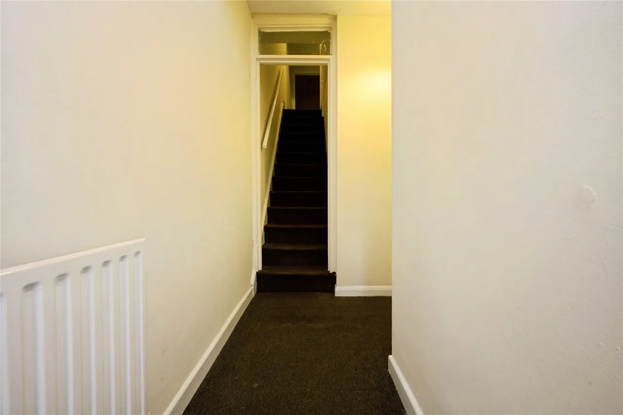 Cowper Street, Luton, Bedfordshire, LU1, photo 4