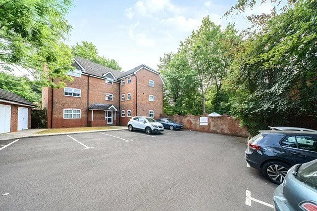 Chelveston Crescent, Southampton, SO16, photo 13