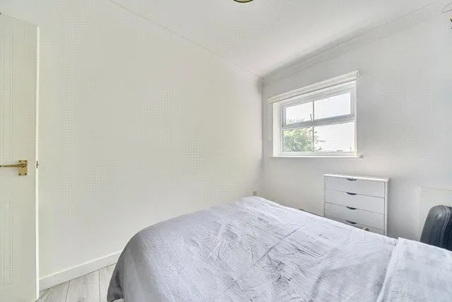 Chelveston Crescent, Southampton, SO16, photo 10