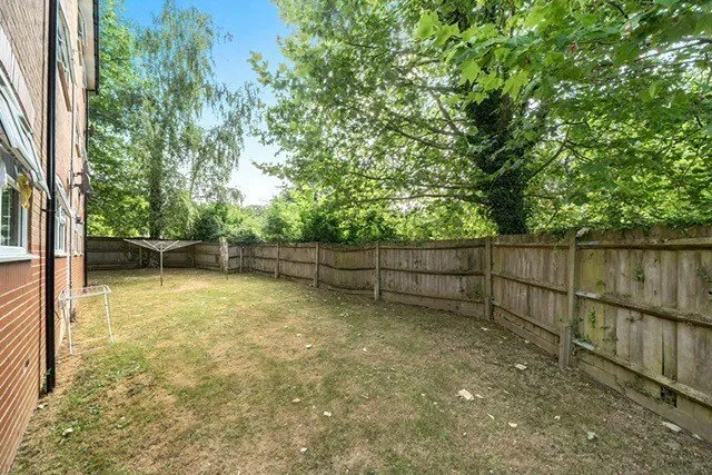Chelveston Crescent, Southampton, SO16, photo 4