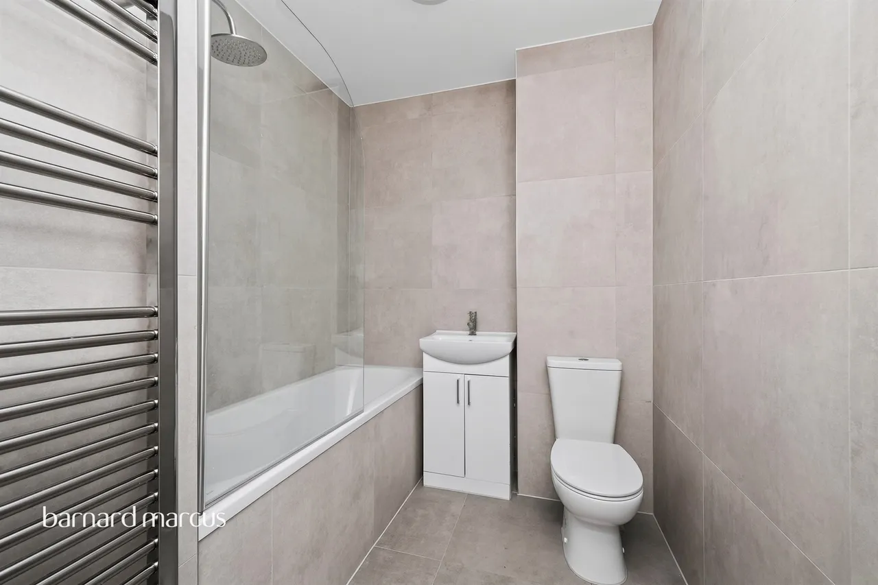 Westbury Road, New Malden, photo 6
