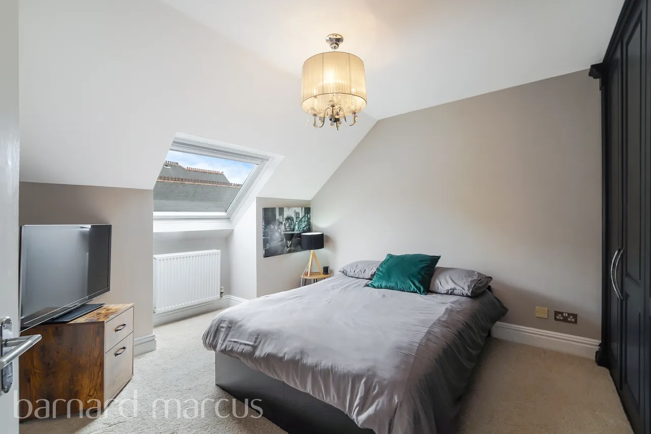 St. Monicas Road, Kingswood, KT20, photo 10