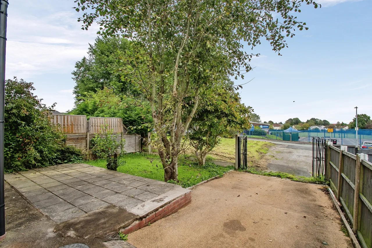 Seedley Avenue, Little Hulton, Manchester, Greater Manchester, M38, photo 14