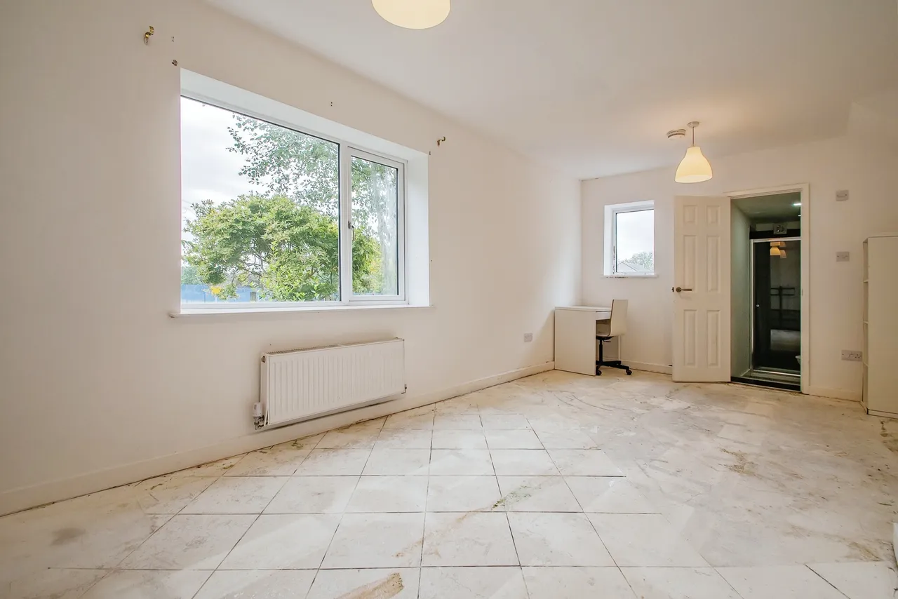 Seedley Avenue, Little Hulton, Manchester, Greater Manchester, M38, photo 11