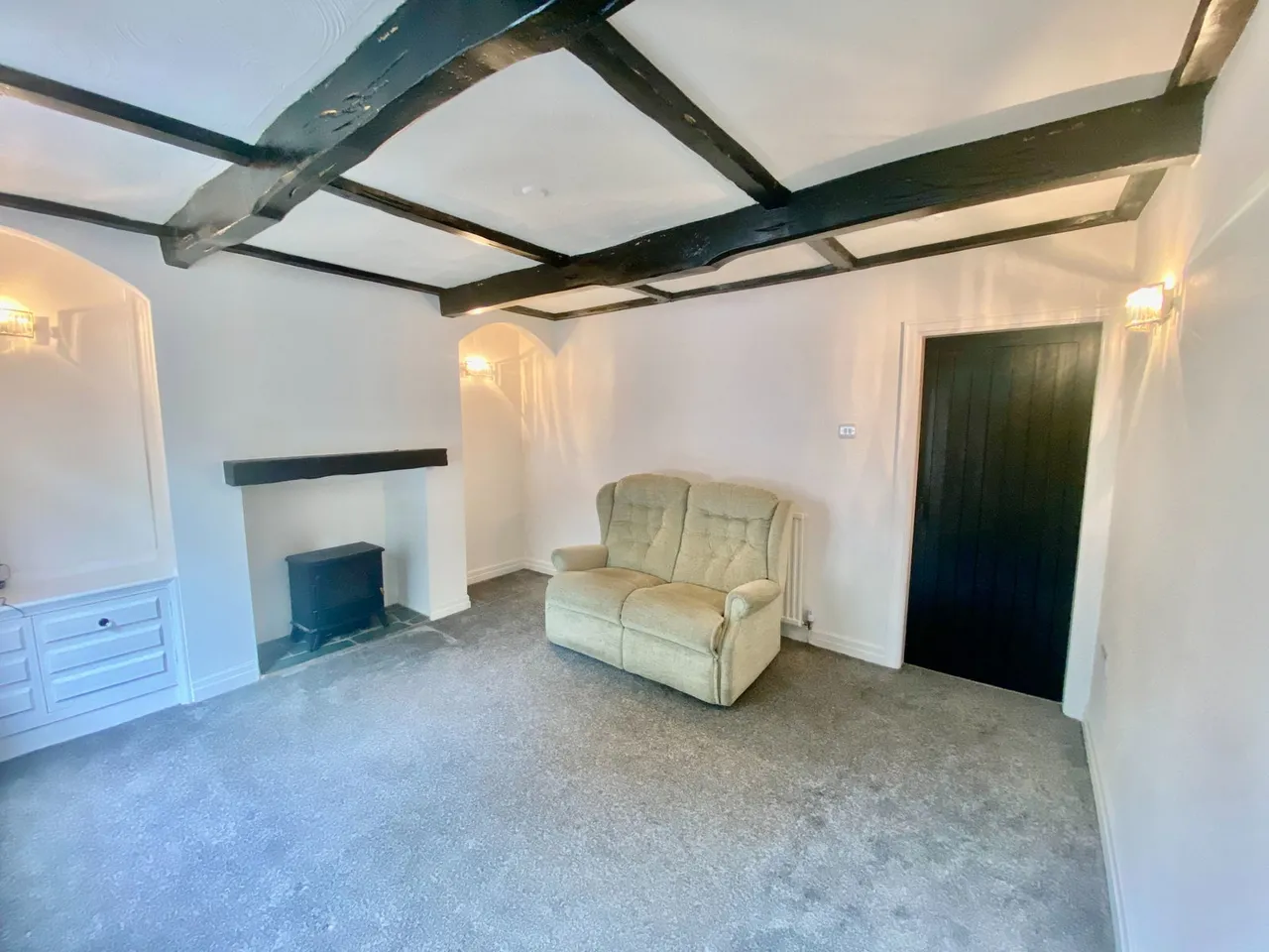 London Road, Stockport, SK7, photo 2