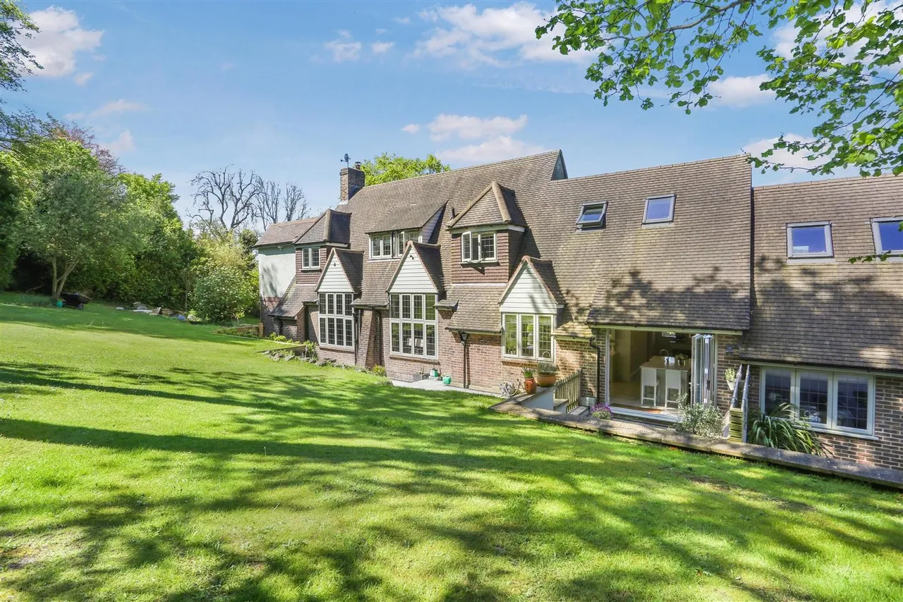 Hazelwood Lane, Chipstead, Surrey, CR5 3QZ, photo 44