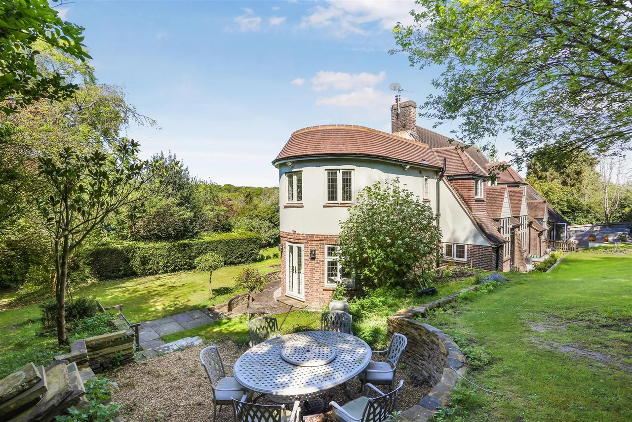 Hazelwood Lane, Chipstead, Surrey, CR5 3QZ, photo 50