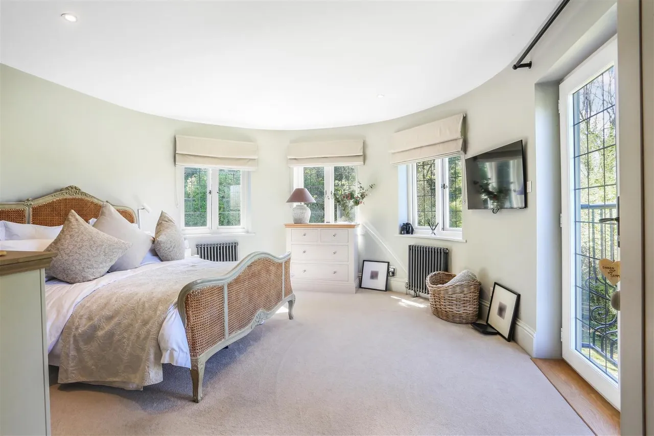 Hazelwood Lane, Chipstead, Surrey, CR5 3QZ, photo 38