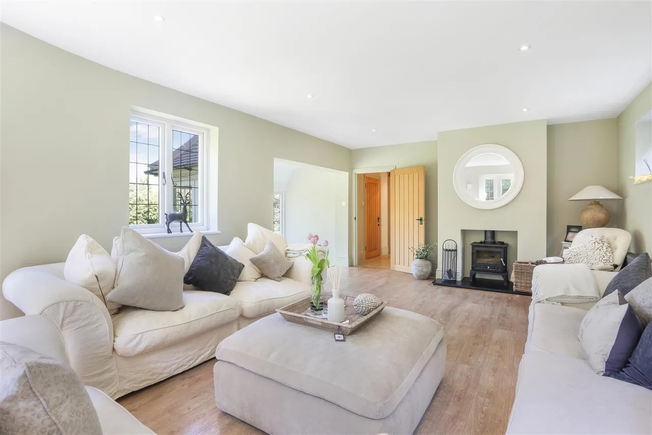 Hazelwood Lane, Chipstead, Surrey, CR5 3QZ, photo 28