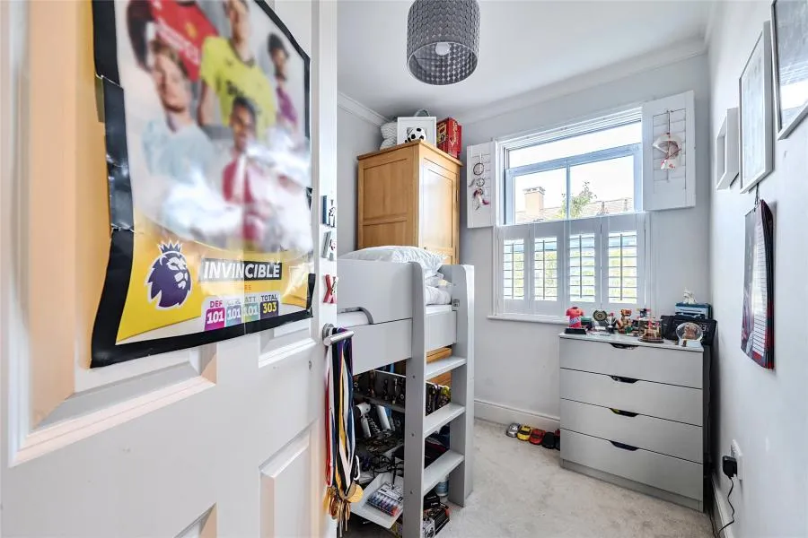 Portland Close, Worcester Park, KT4, photo 11