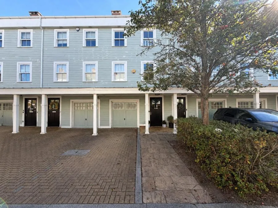 Portland Close, Worcester Park, KT4, photo 2
