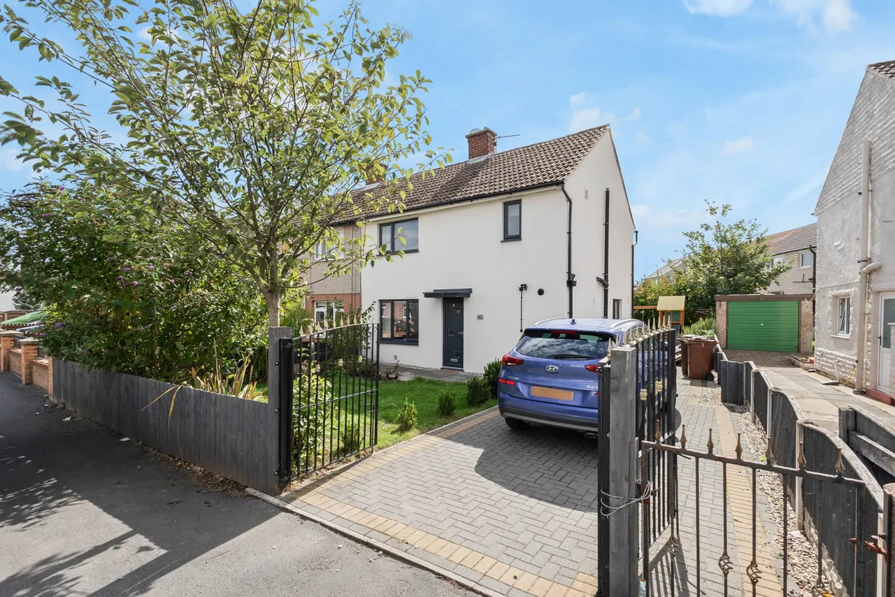 3 bed house for sale, Orchard Head Drive, Pontefract, WF8