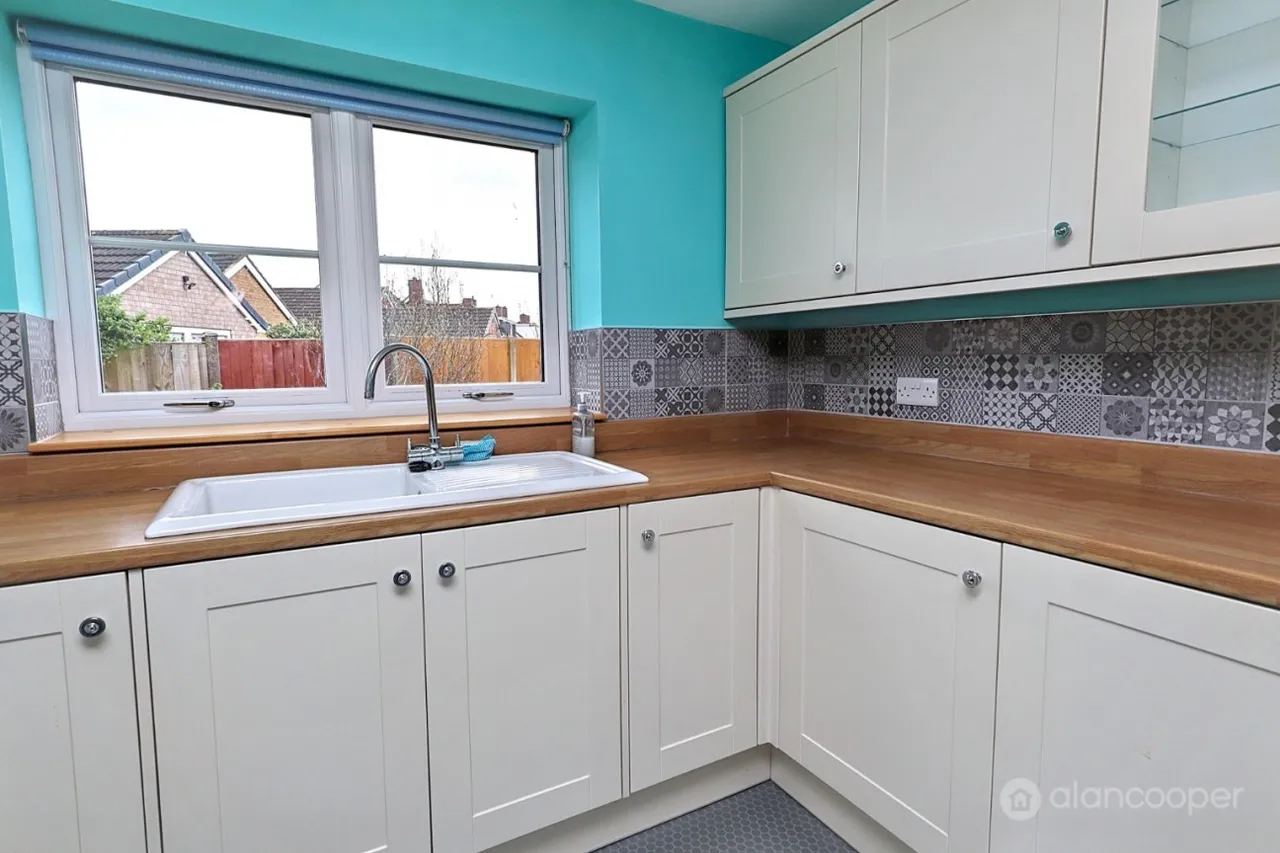 Windermere Avenue, St Nicolas Park, CV11, photo 10