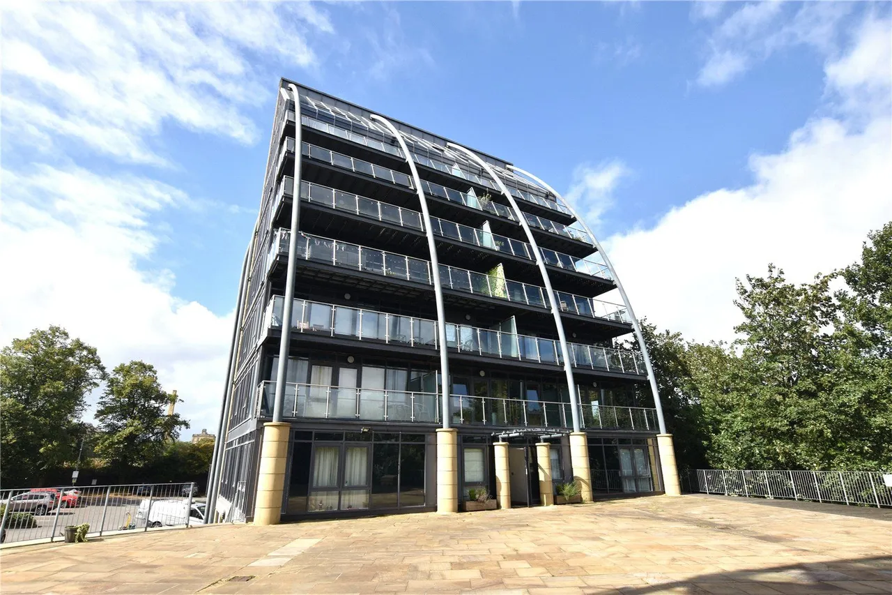 1 bed flat for sale, Salts Mill Road, Shipley, BD17
