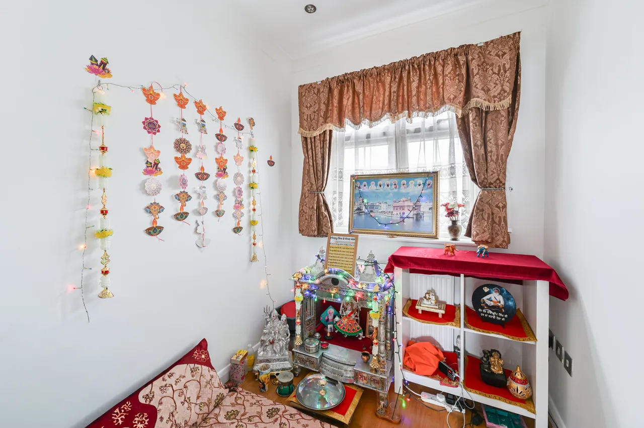 80 Glenister Park Road, London, photo 10
