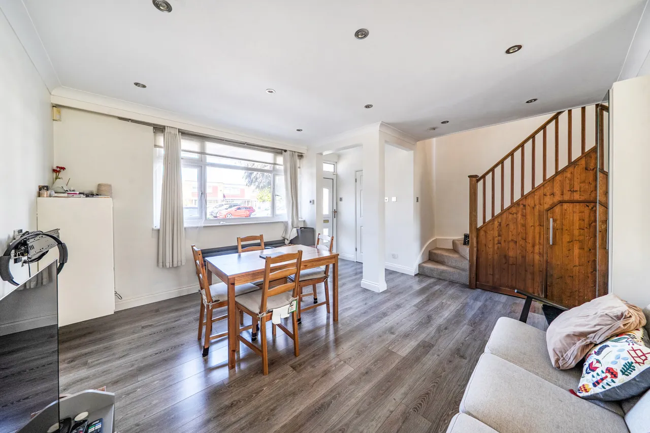 Nursery Road, HA5, photo 16