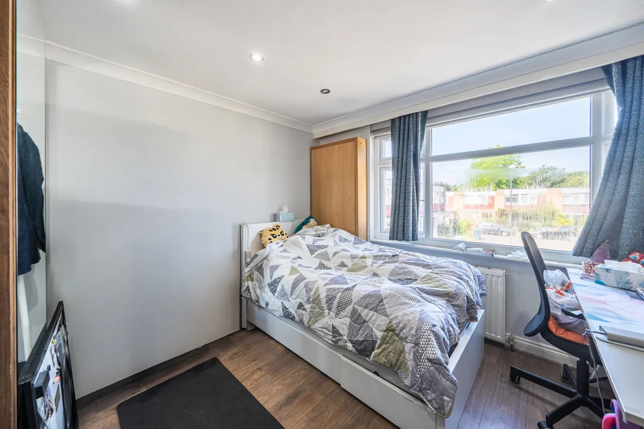 Nursery Road, HA5, photo 15