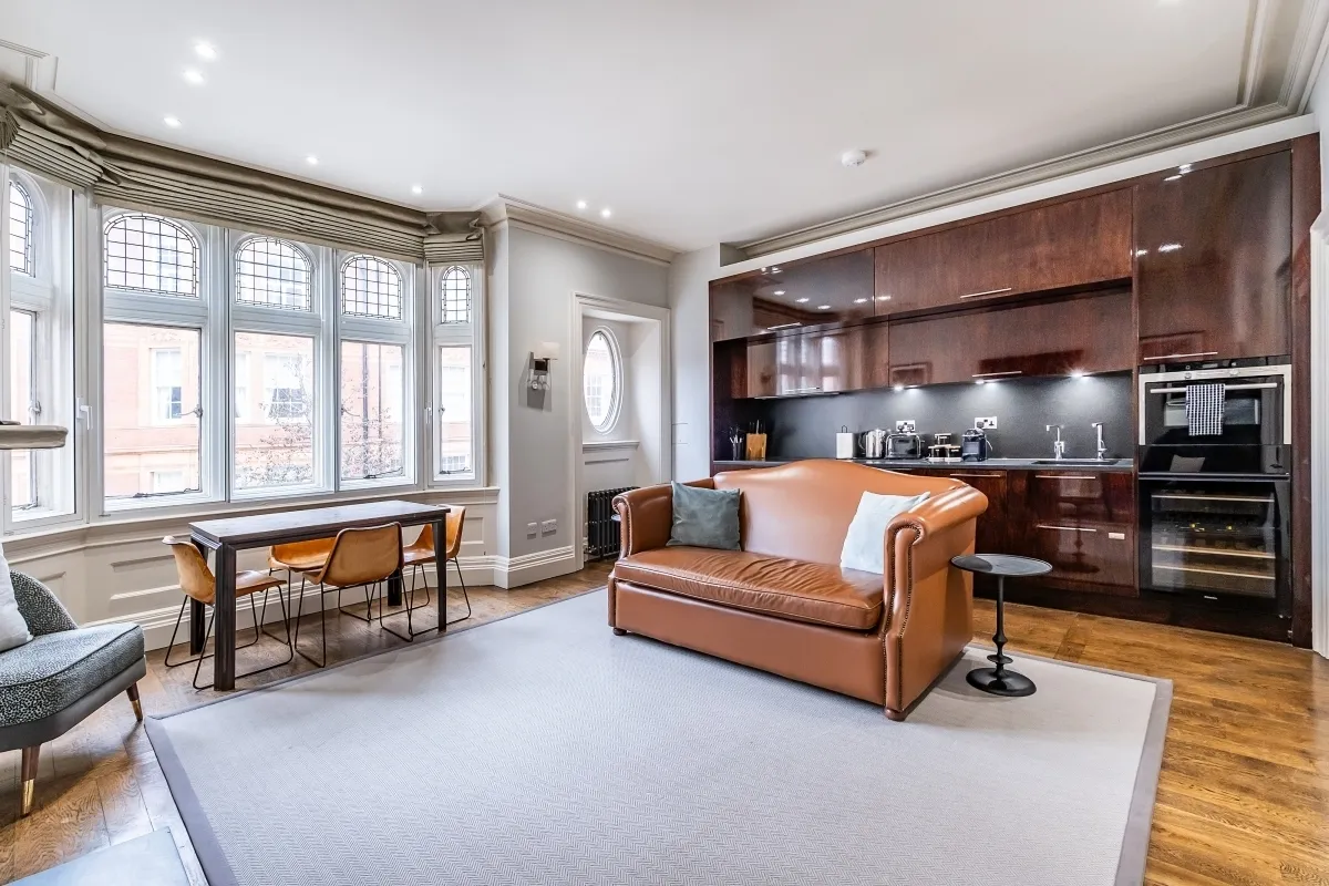 1 bed flat to rent — North Audley Street London W1K