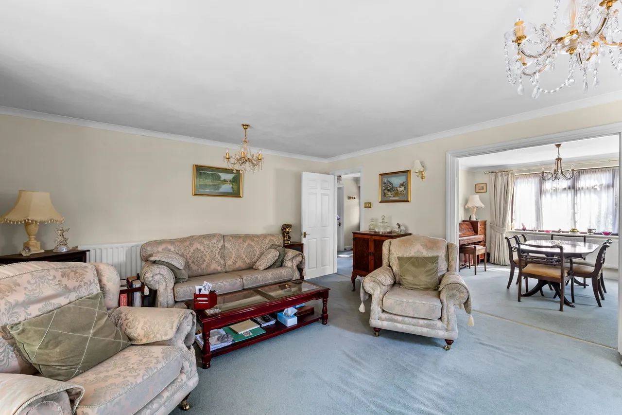 Hudsons, Tadworth, Surrey, KT20 5TZ, photo 3