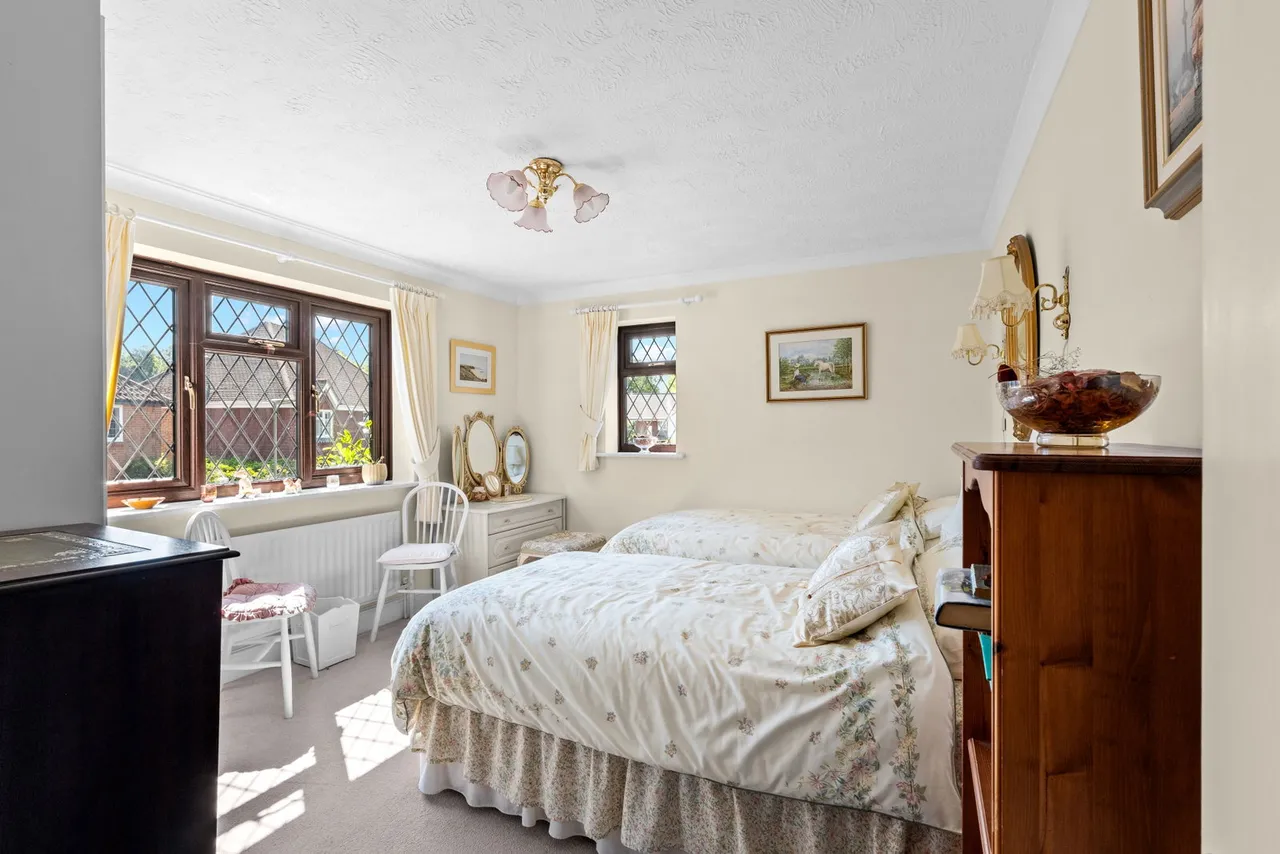 Hudsons, Tadworth, Surrey, KT20 5TZ, photo 12