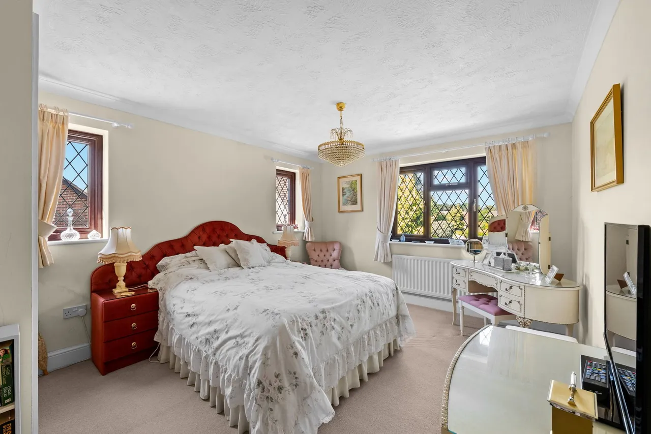 Hudsons, Tadworth, Surrey, KT20 5TZ, photo 11