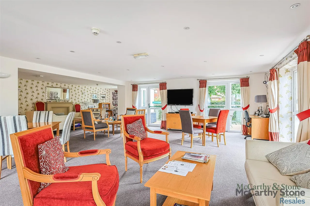 Abbotsmead Place, Caversham, RG4, photo 8