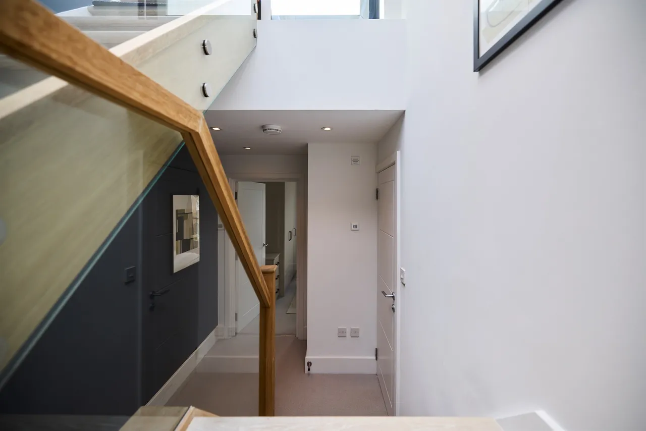 Elspeth Road, London, photo 11