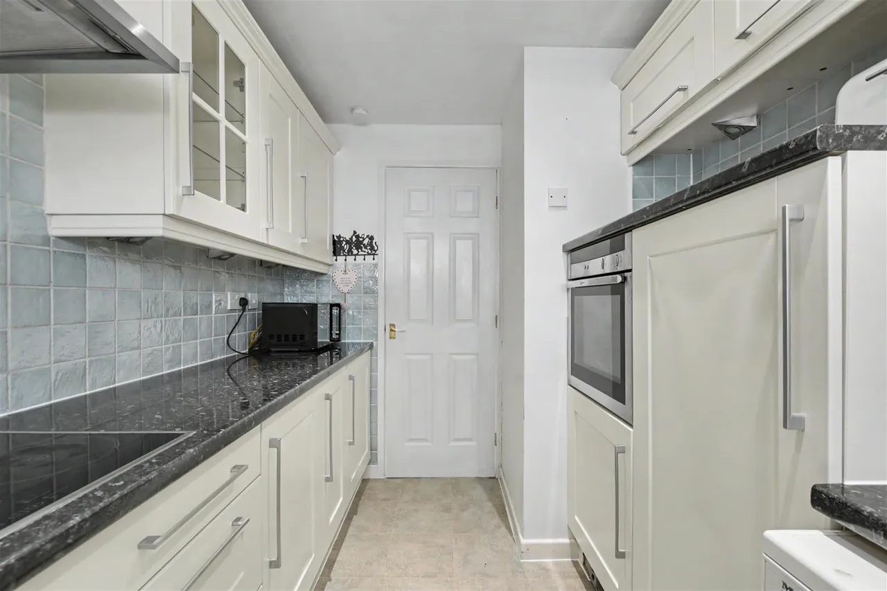 Benington Drive, Wollaton, NG8, photo 6
