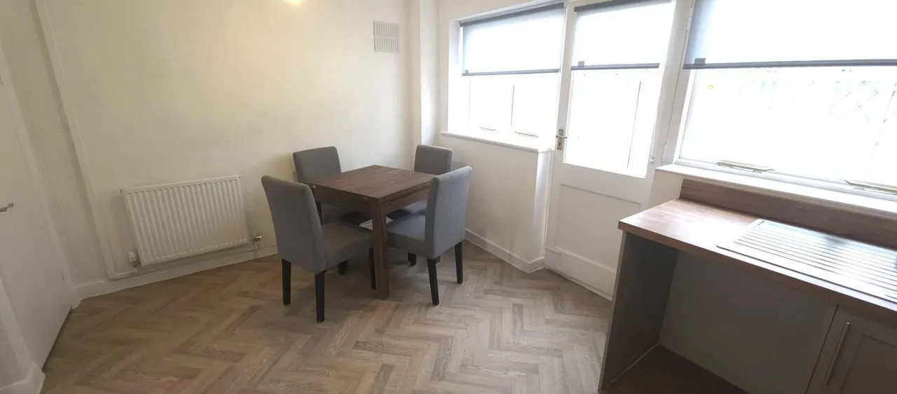 Castlehall, Tamworth, B77, photo 7