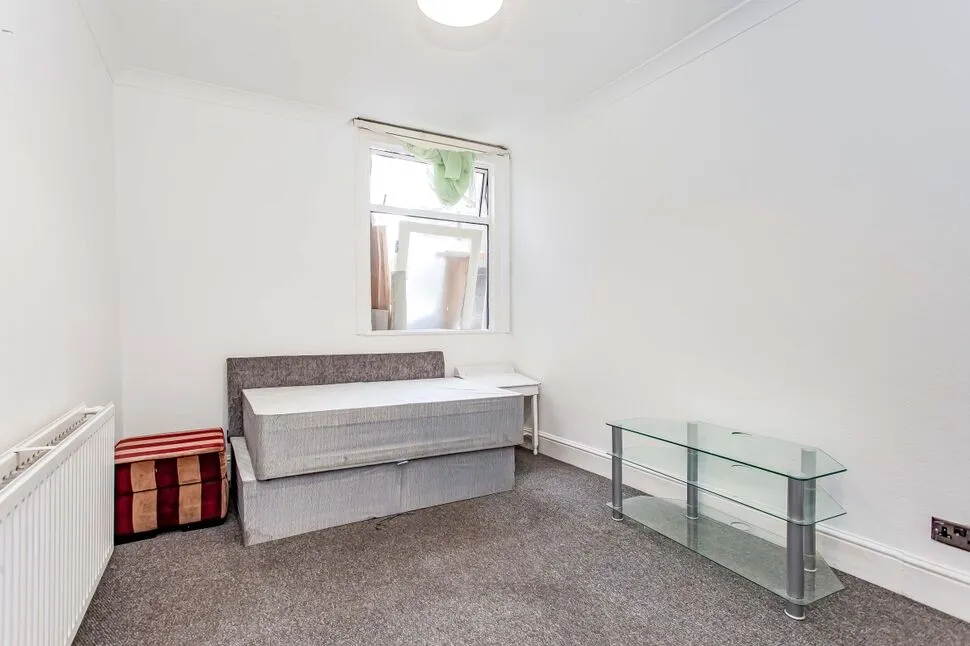 Whippendell Road, Watford, WD18, photo 10