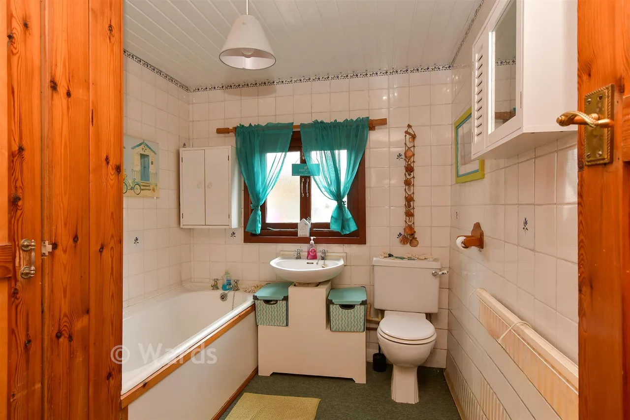 St. John's Road, Faversham, ME13, photo 6